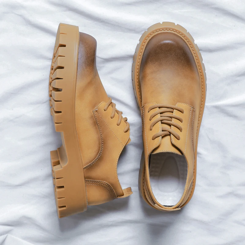 

2023 New Fashion Daily Walking Casual Shoes for Men White Black Martins Shoes Men Comfortable Formal Business Martin Sneakers