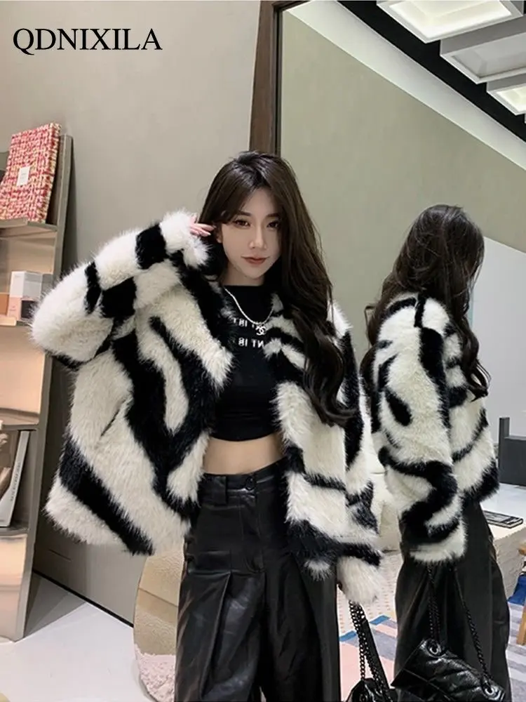 Winter Coat for Women 2022 New Fox Faux Fur Coat Women Short Loose Black and White Contrast Zebra Wool Cardigan