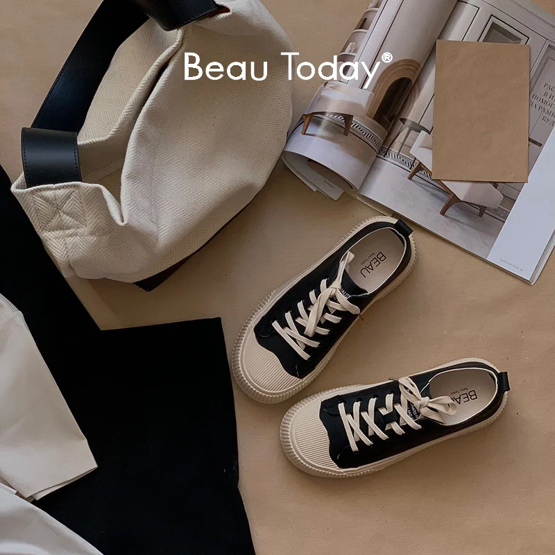 

Женские кроссовки из искусственной кожи, на шнуровке, с круглым носком, однотонные, ручная работа, на плоской подошве, весна 29157