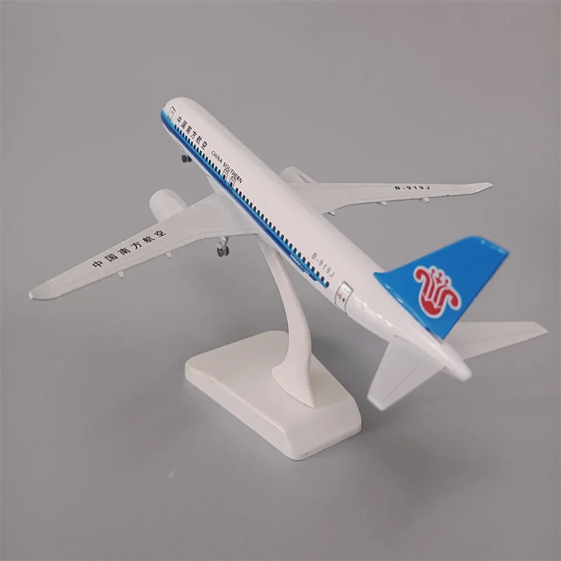 19 см Air China Southern COMAC C919 Airlines Литая под давлением модель самолета Самолет с колесами