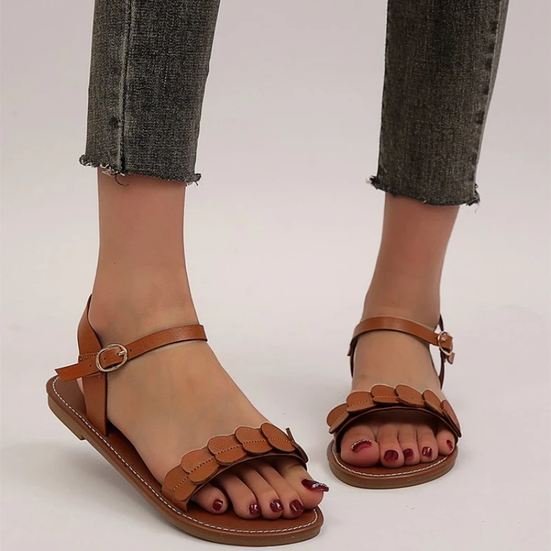 

Ladies Sandals Summer 2022 New Flat Shoes Trend Casual Slippers Fashion Beach Classic Plus Size Slippers 36-42