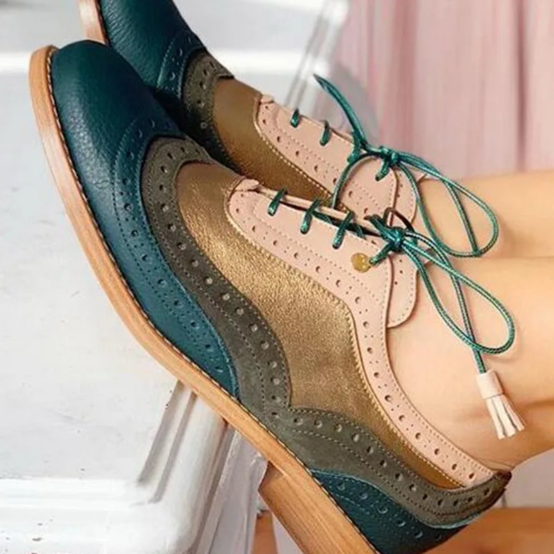 

2022 New Women Flats Shoes Oxfords Cut-Outs Lace Up Platform Shoes Pu Leather Ladies Non-slip Shoes Breathable Female Footwear