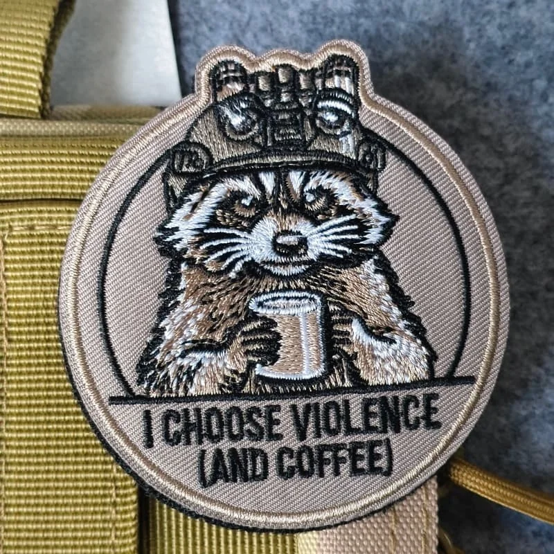 Фото Нашивка-эмблема I Choose Coffee Raccoon с вышивкой, тактическая, на липучке, для жилетов, рюкзаков, декоративная, для одежды №5