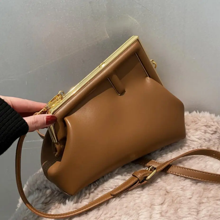Fashion New Women's Genuine Leather Letter Metal Decoration First Shoulder Crossbody Bags Female Dinner Party Clutch Bag Purse
