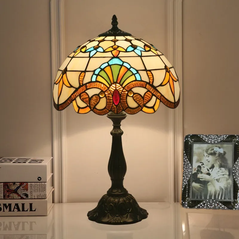 

Desk Lamp Retro European Stained Glass Lightings Modern Tiffany Table LED Creative Decoration for Home Living Room Bedroom night