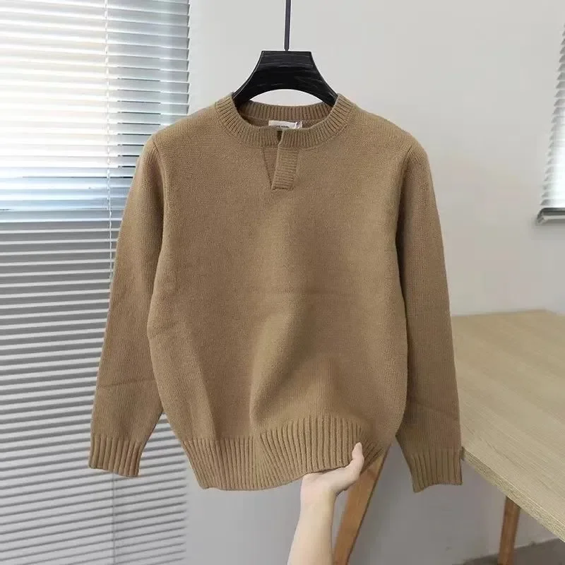 

2023 Casual Knitted Pullovers Sweater Men Fashion Vintage V Neck Solid Color Long Sleeve T Shirt Streetwear Luxury Clothing