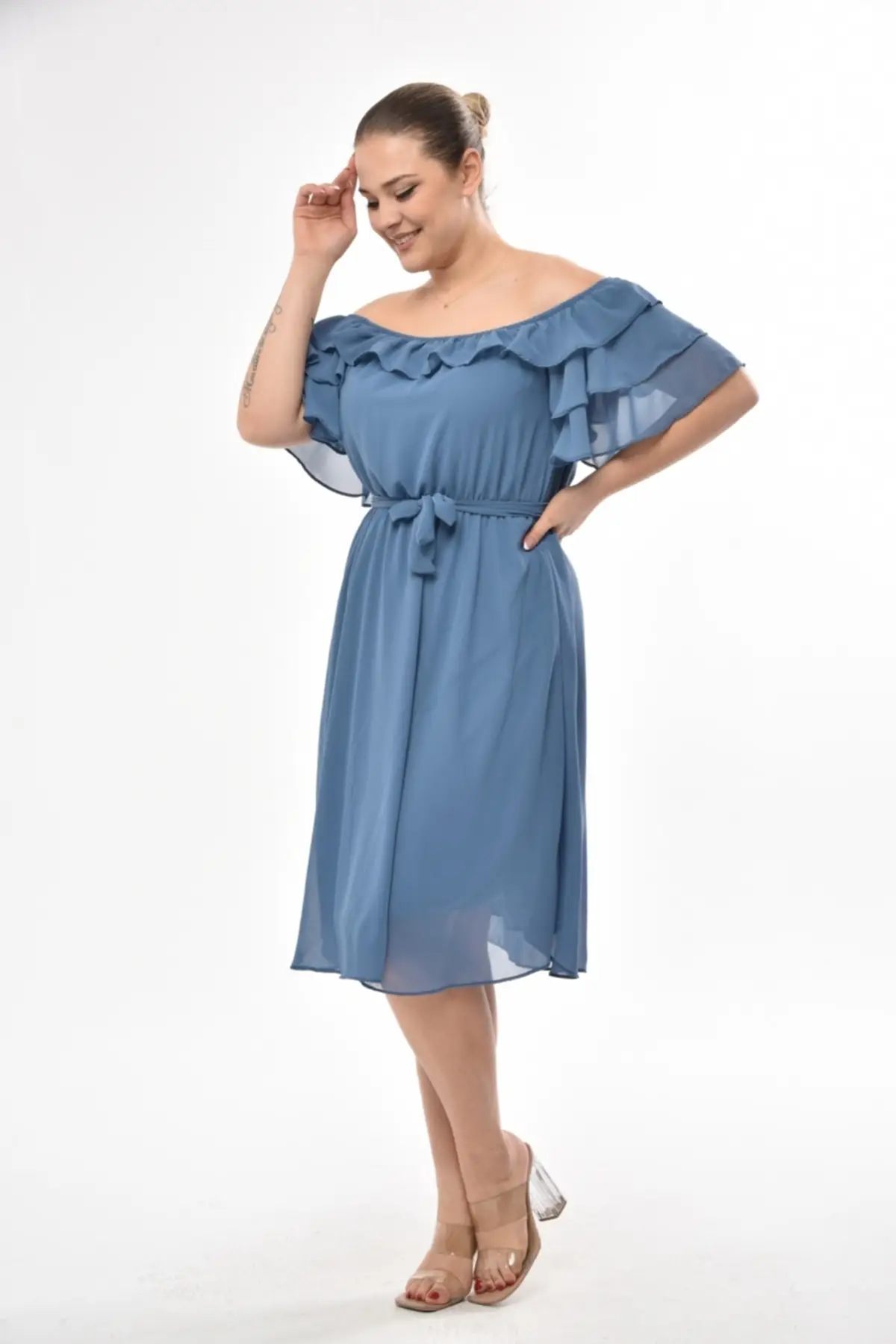 

Шифоновое Платье-миди большого размера с квадратным вырезом