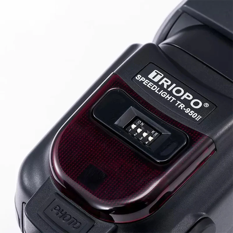 Фото Triopo фотовспышка Speedlite и G4 2,4G Беспроводная передача для камеры Nikon Canon 650D 550D 450D 1100D 60D 7D 5D №3