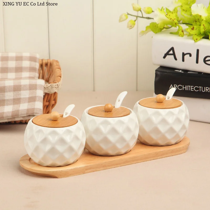 

Ceramic Seasoning Bottle Seasoning Jar Storage Box Salt Shaker Sugar MSG Seasoning Box 320ML Large Capacity Kitchen Supplies