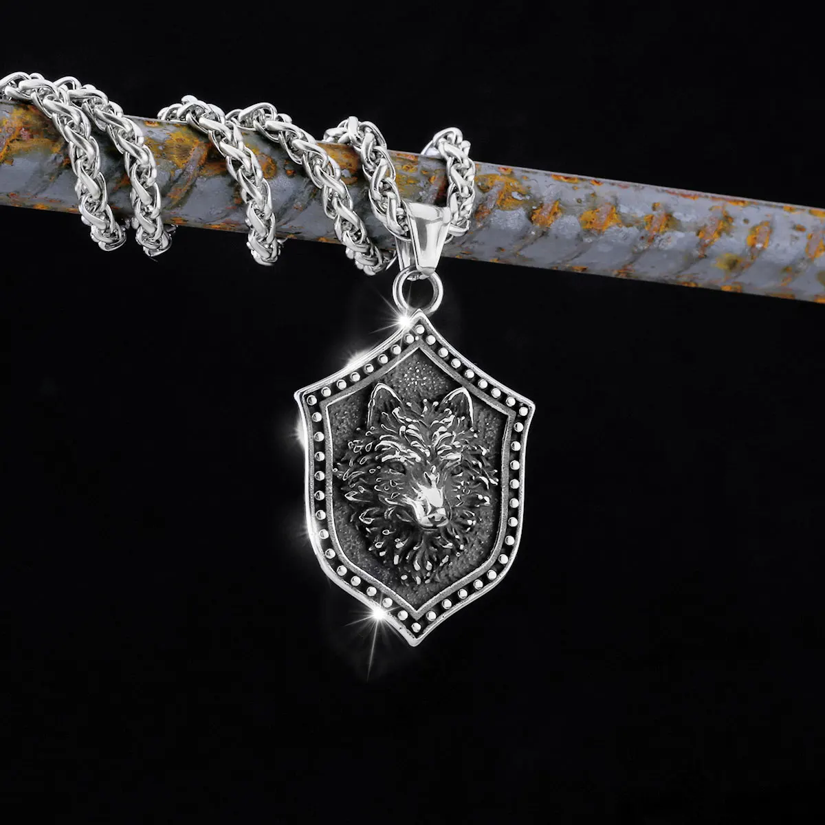 

Warrior Shield Wolf Head Viking Necklace Men's Nordic Stainless Steel Antique Pendant Necklace Amulet Scandinavian Jewelry