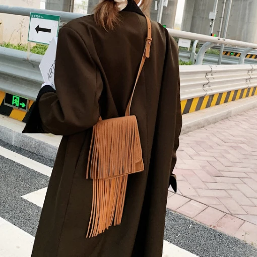 Women Vintage Tassel Messenger Bag 2022 New Fashion Women Bag Trend Shoulder Small Square Bag