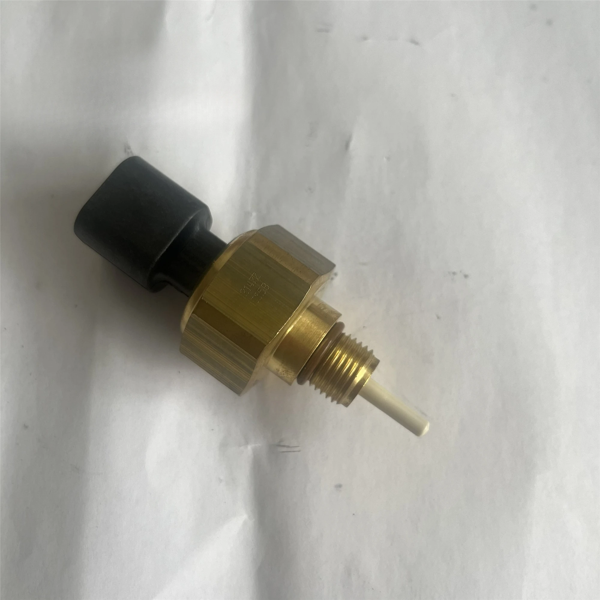 Датчик давления дизельного масла XCEC QSM11 ISM11 M11 4921477