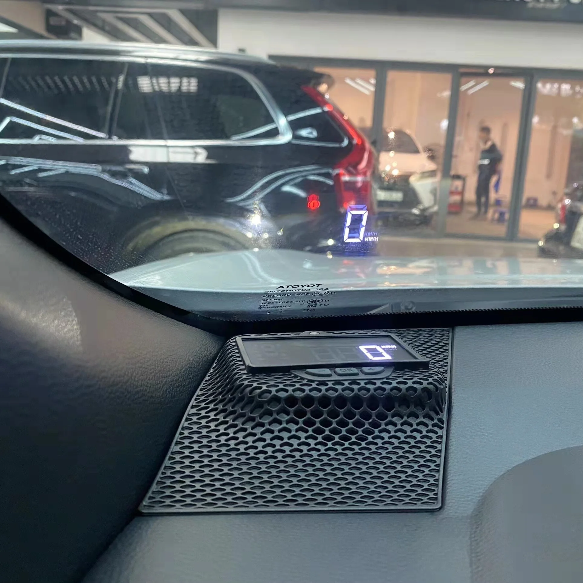 

HUD проекционный дисплей для Toyota Corolla Cross 2021-2024 Corolla 2021-2024 электронные аксессуары предупреждение о превышении скорости автомобиля