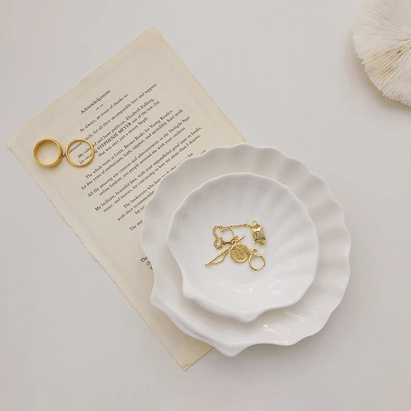 Ceramic Shell Storage Trays White Creative Dessert Breakfast Dishes Snack Fruit Plate Jewelry Organizer Containers Desktop Decor |