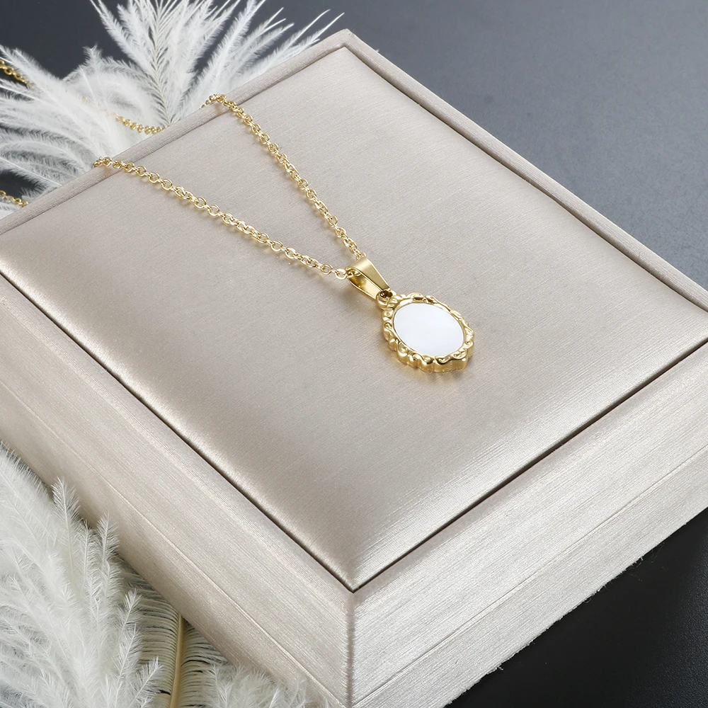 

Trendy White Mother of Pearl Pendant Necklace Stainless Steel Gold Plated Chain for Women Girl Wholesale Daily Wear Jewelry Gift