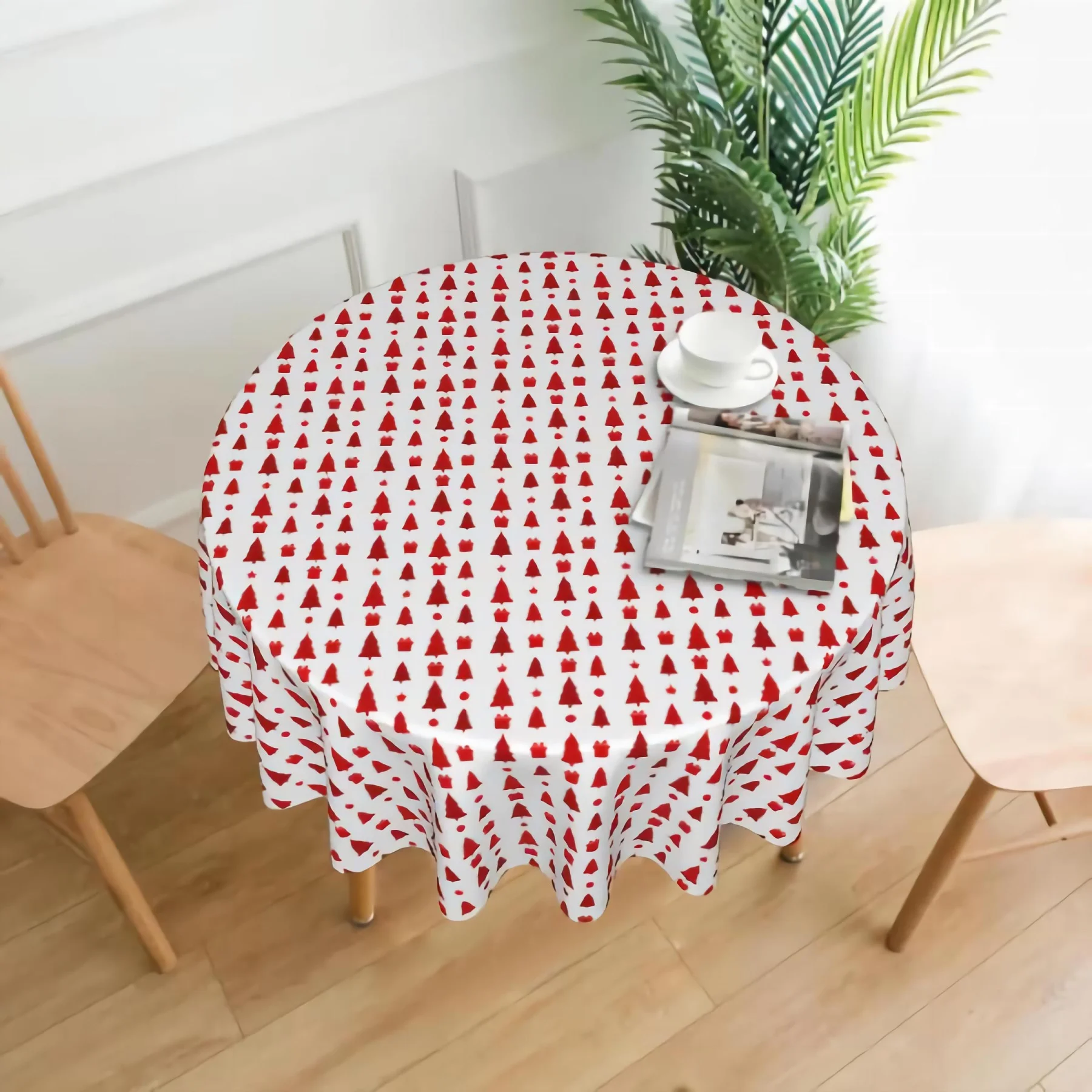 

Lovely Christmas Pattern 4 Round Table Cloth Waterproof Resistant Wrinkle And Washable Table Cover 150 CM Diameter