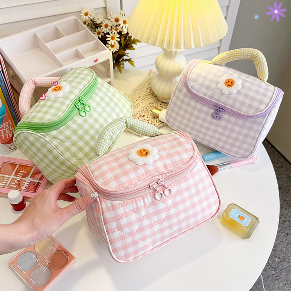 

2022 New Portable Travel Makeup Bag Light Weight Portable All-match for Cosmetic Brush Toiletries Best Sale-WT