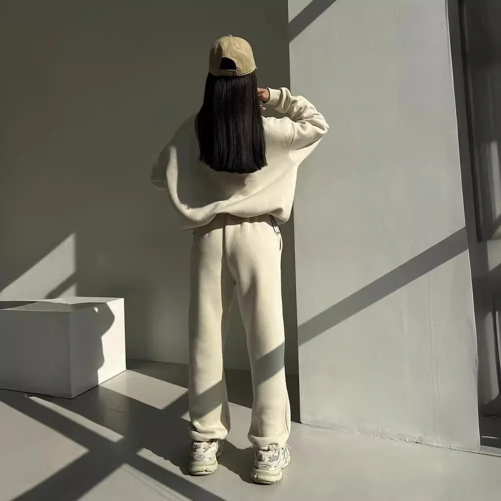 Женский однотонный новый свободный комплект из двух предметов 2024 простой костюм