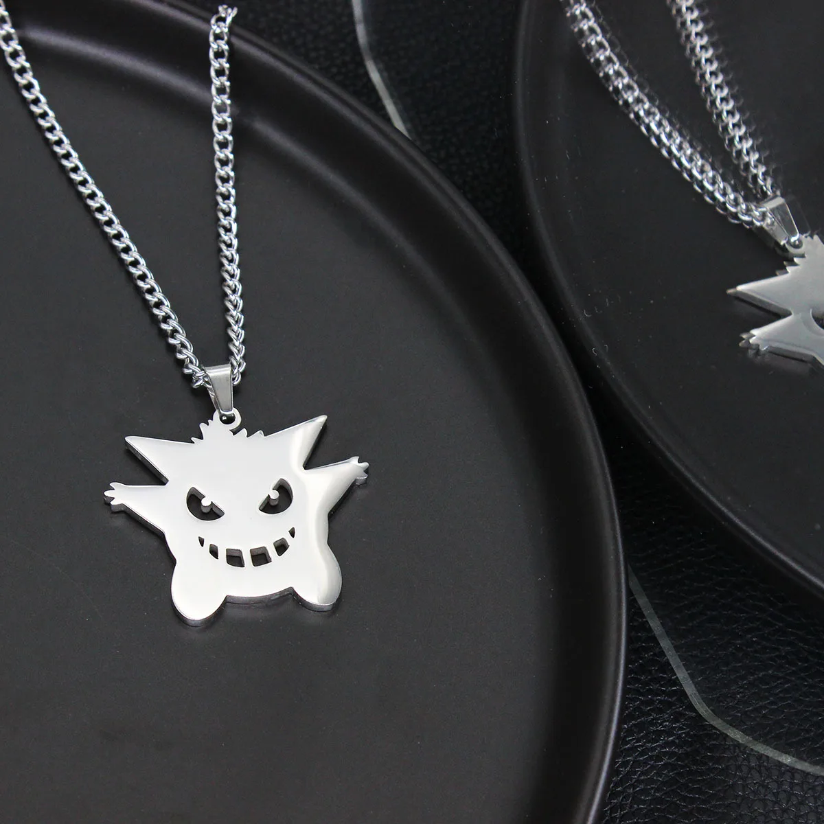 

Pokémon Geng Ghost Necklace Hip Hop Dance Pendant Sweater Chain Pokémon Stainless Steel Pendant