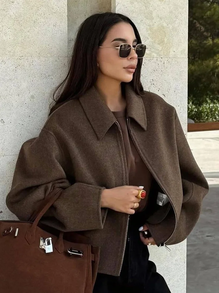 Женская осенняя куртка на молнии с длинными рукавами и отложным воротником