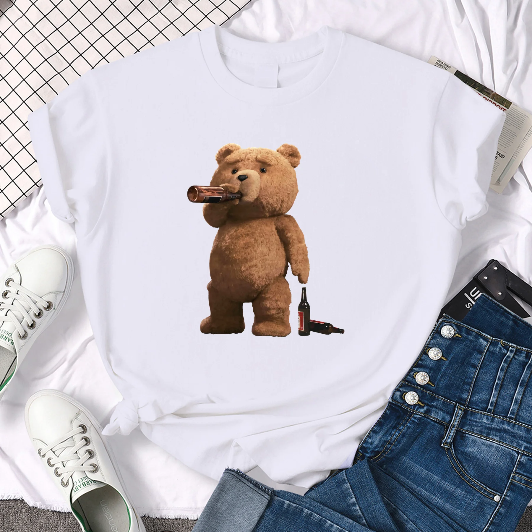 

Amazing Men T-shirt Casual Oversized Lovely Ted Bear Drink Beer T-shirt Women T-shirts Graphic Streetwear Ladies Y2k T Shirt
