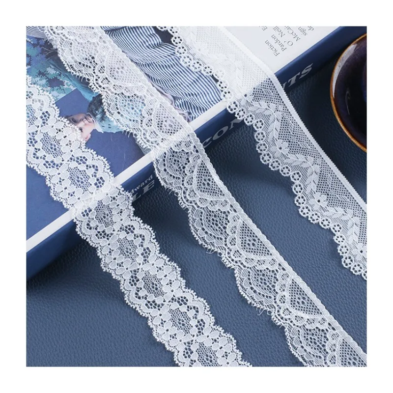 Лента с кружевной отделкой 5 ярдов