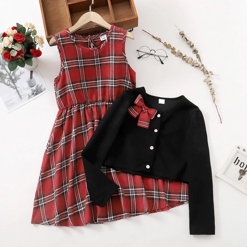 

Детское платье-кардиган без рукавов, с длинным рукавом