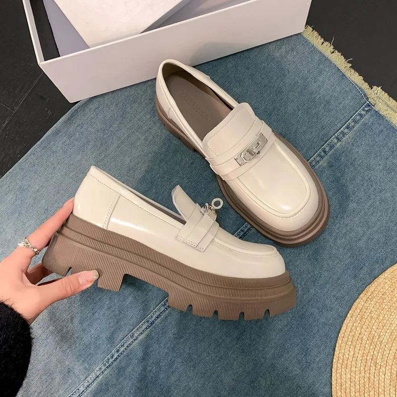 AIYUQI Loafers Women Genuine Leather Lock 2023 New British Style Women Shoes Platform Student Ladies Shoes