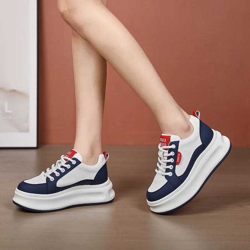 Женские кроссовки из натуральной кожи на очень толстой подошве 7 см