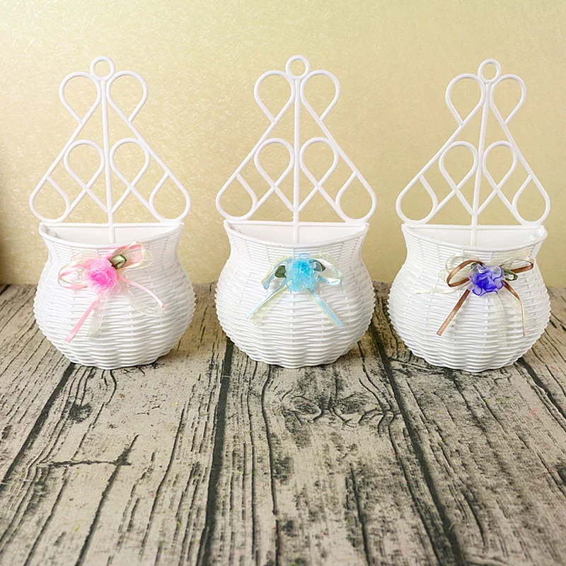 

1PC Vintage Creative Flower Classical Baskets Rustic Garden French Style Balcony Pastoral Wall Mounted Flower Pot Random Color