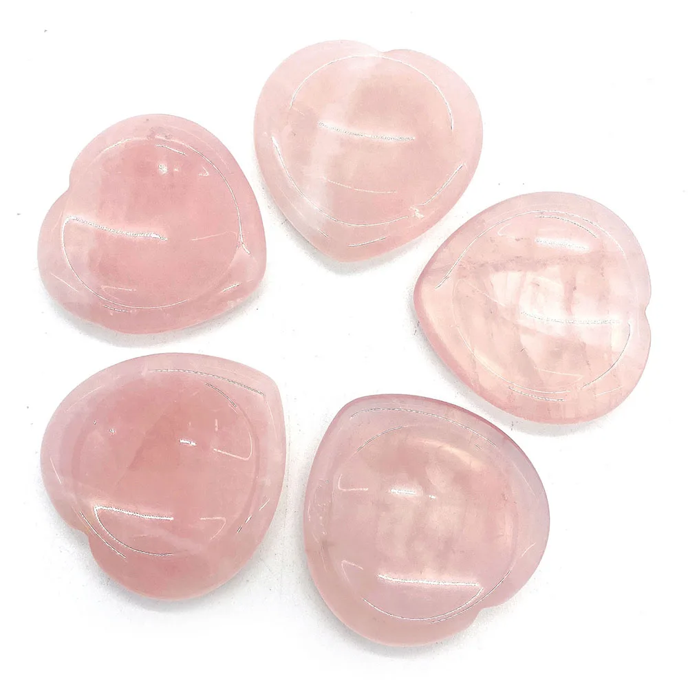 

Natural Stone Powder Crystal Decompression Artifact 40x40x6mm Love Heart-shaped Thumb Presser Home Decoration Healing Crystal