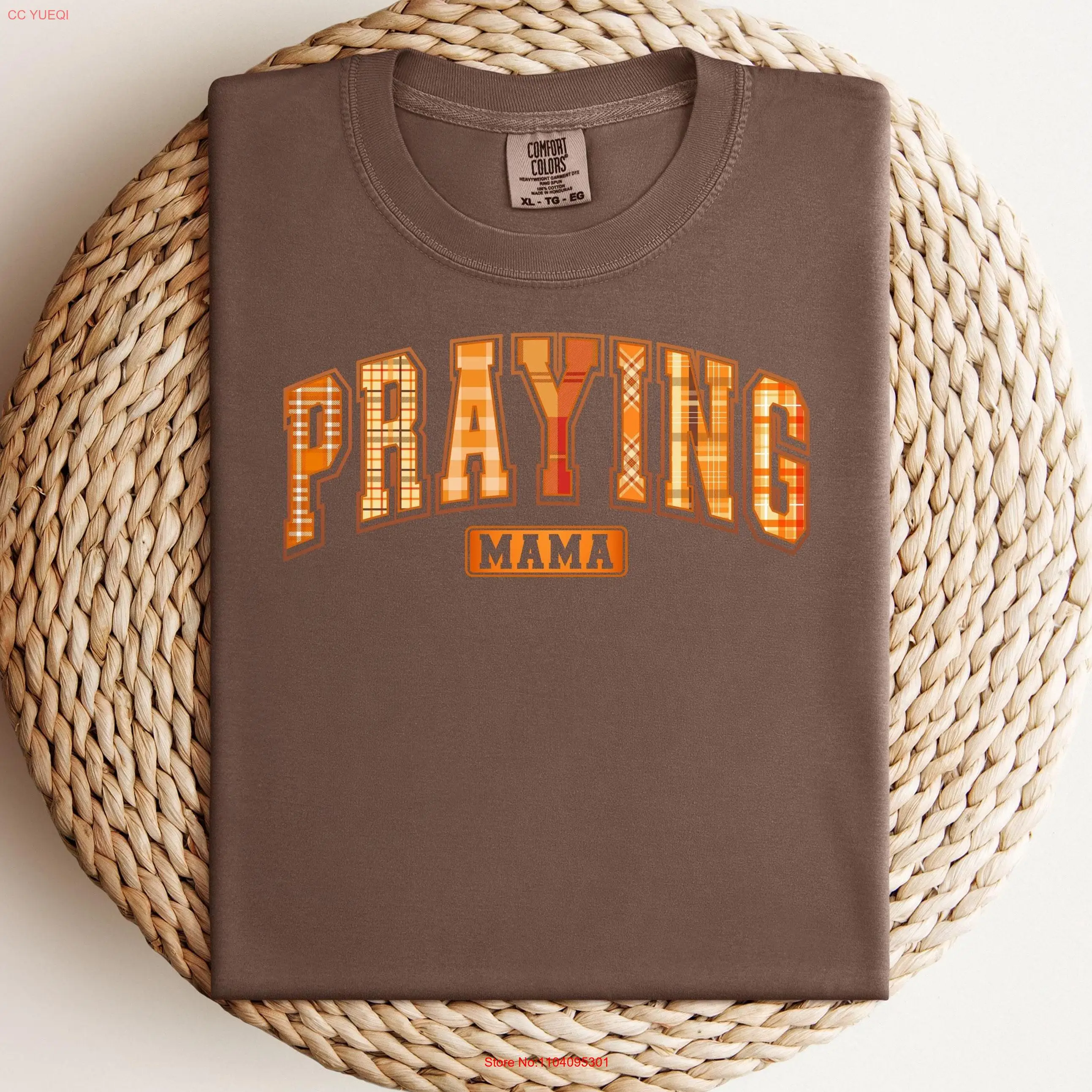 Футболка Comfort Colors Praying Mama из хлопка