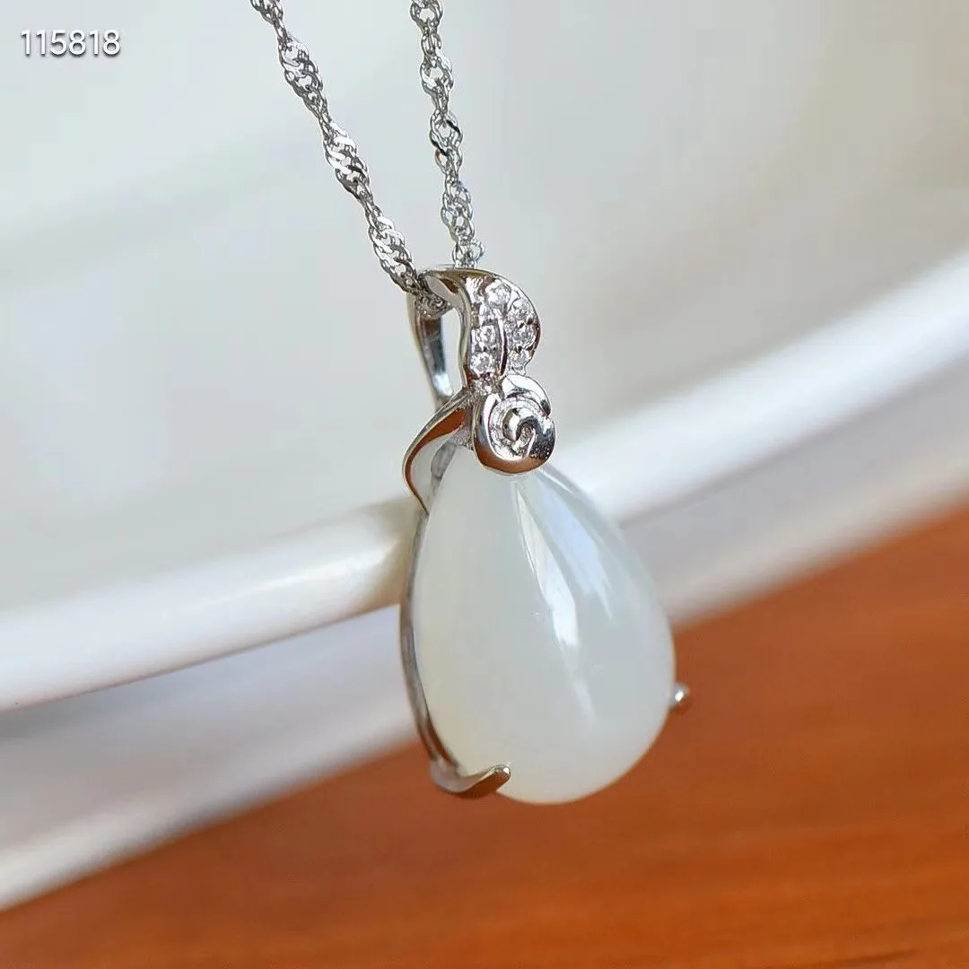 Ожерелье из настоящего серебра 100% пробы с мозаикой белого нефрита