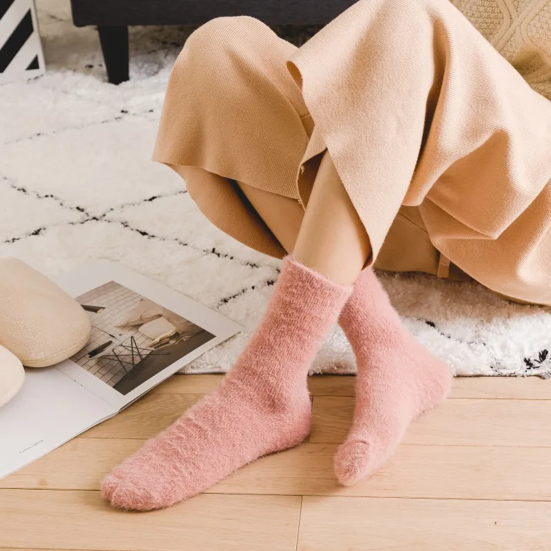 Simple New Solid Color Fluffy Sleeping Socks Winter Warm Thermal Socks Women White Pink Black Fuzzy Sport Thick Socks Set Girls