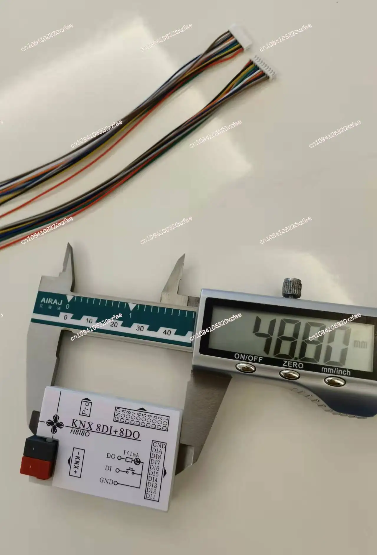 Входной и выходной модуль KNX 8DI + 8DO H8I8O