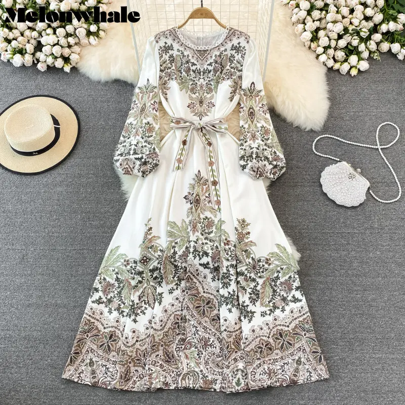 

Платье женское длинное белое с круглым вырезом и длинным рукавом