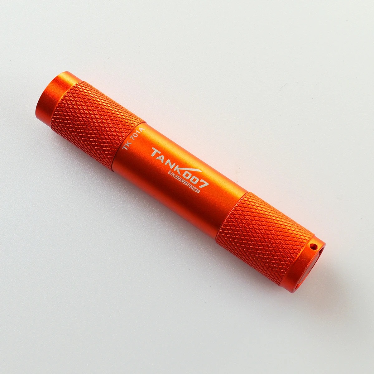 

TANK007 Мини-фонарик TK701A