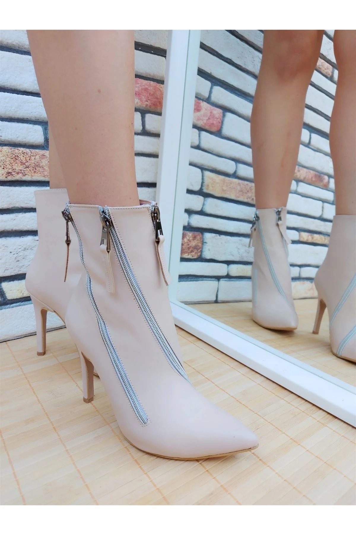 

Mylo Zipper Complexion Skin Heels Boots