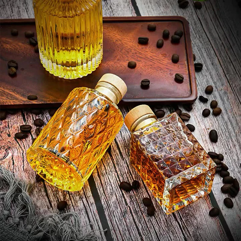 Прозрачный Деревянный Штопор С Прозрачным Стеклянным Украшением. Миниатюрная