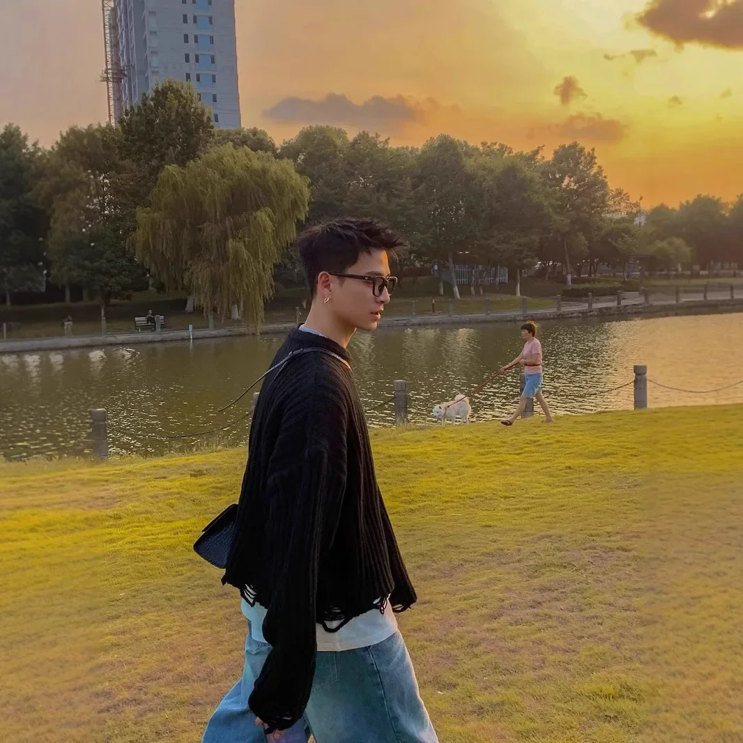 Осень-зима новый мужской вязаный топ укороченный свободный крой с бахромой