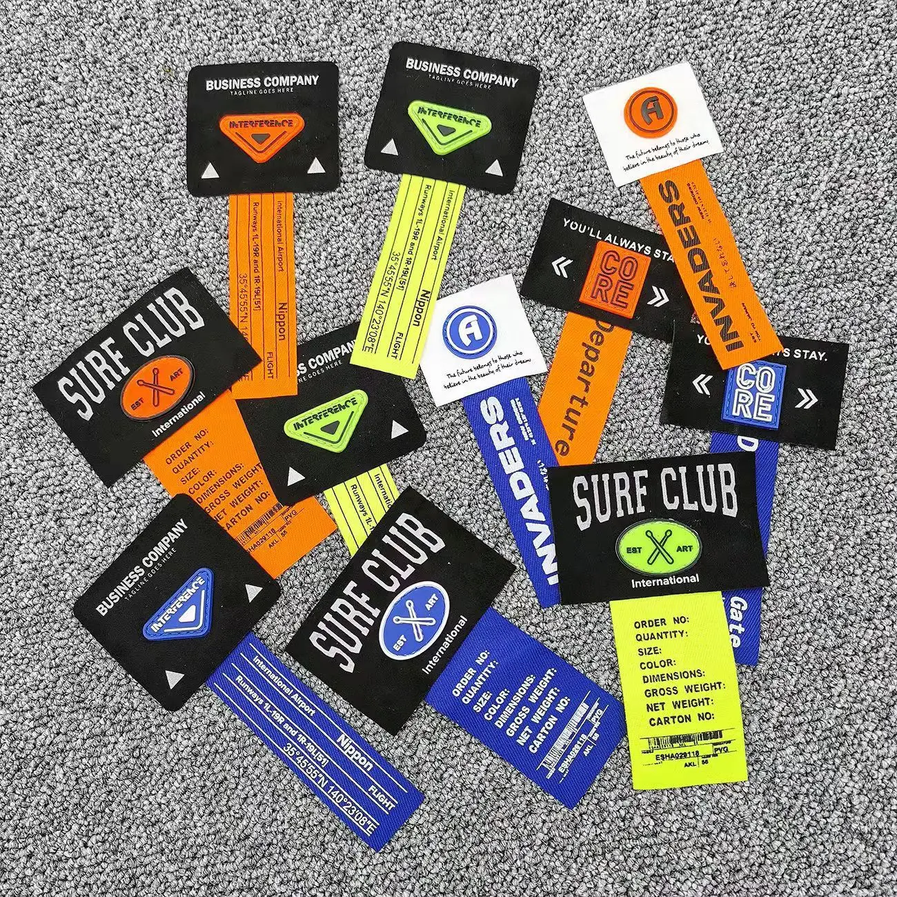 

Random 2Pcs/Lots Soft Cloth Labels Various Letter Embroidery Hand Made Collar For Diy Knitted Printed Cotton Woven Sew Patches