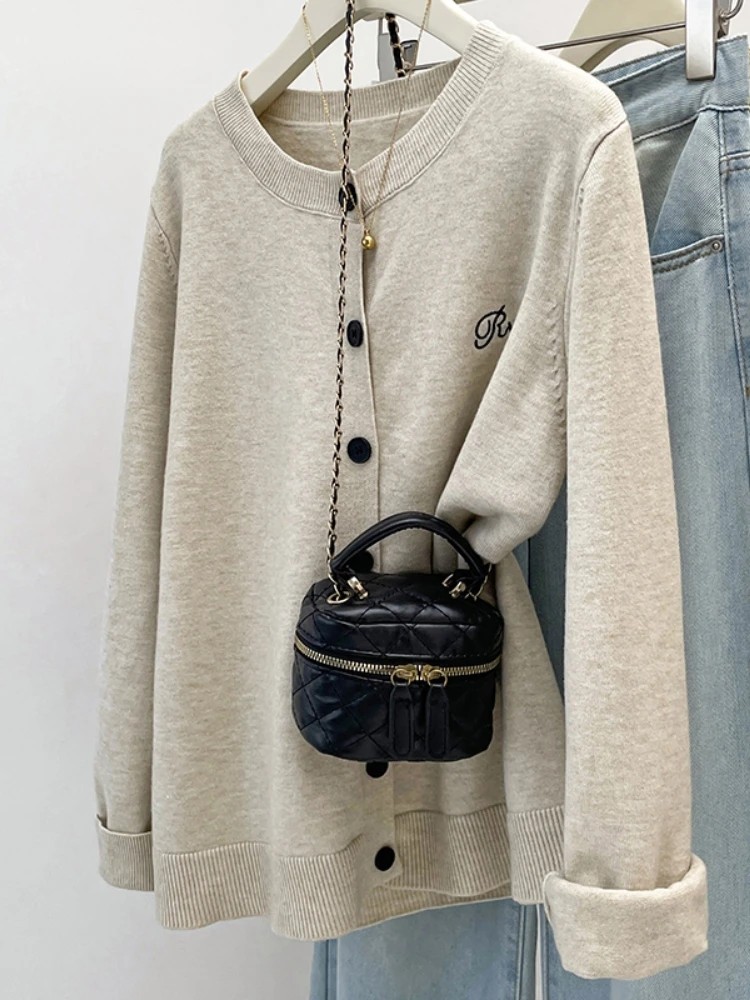 Вязаный кардиган. Верхняя одежда. Женская осень и зима 2024. Большие размеры. Пухлая