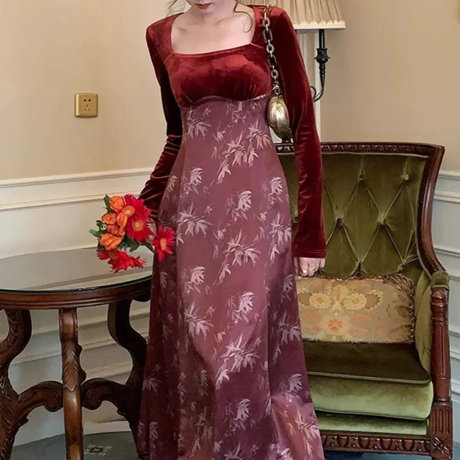 Элегантное красное шелковое платье во французском стиле для празднования Нового