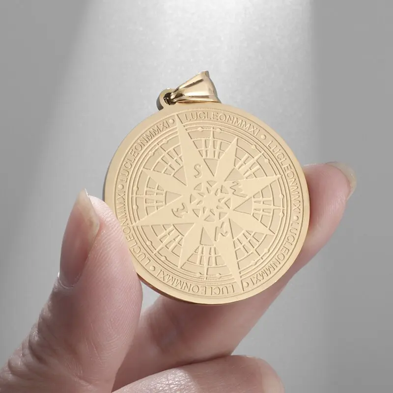 

Fashion Classic Nordic Viking Compass Pendant Viking Vegvisir Disc Pendant Men's and Women's Stainless Steel Necklace Wholesale