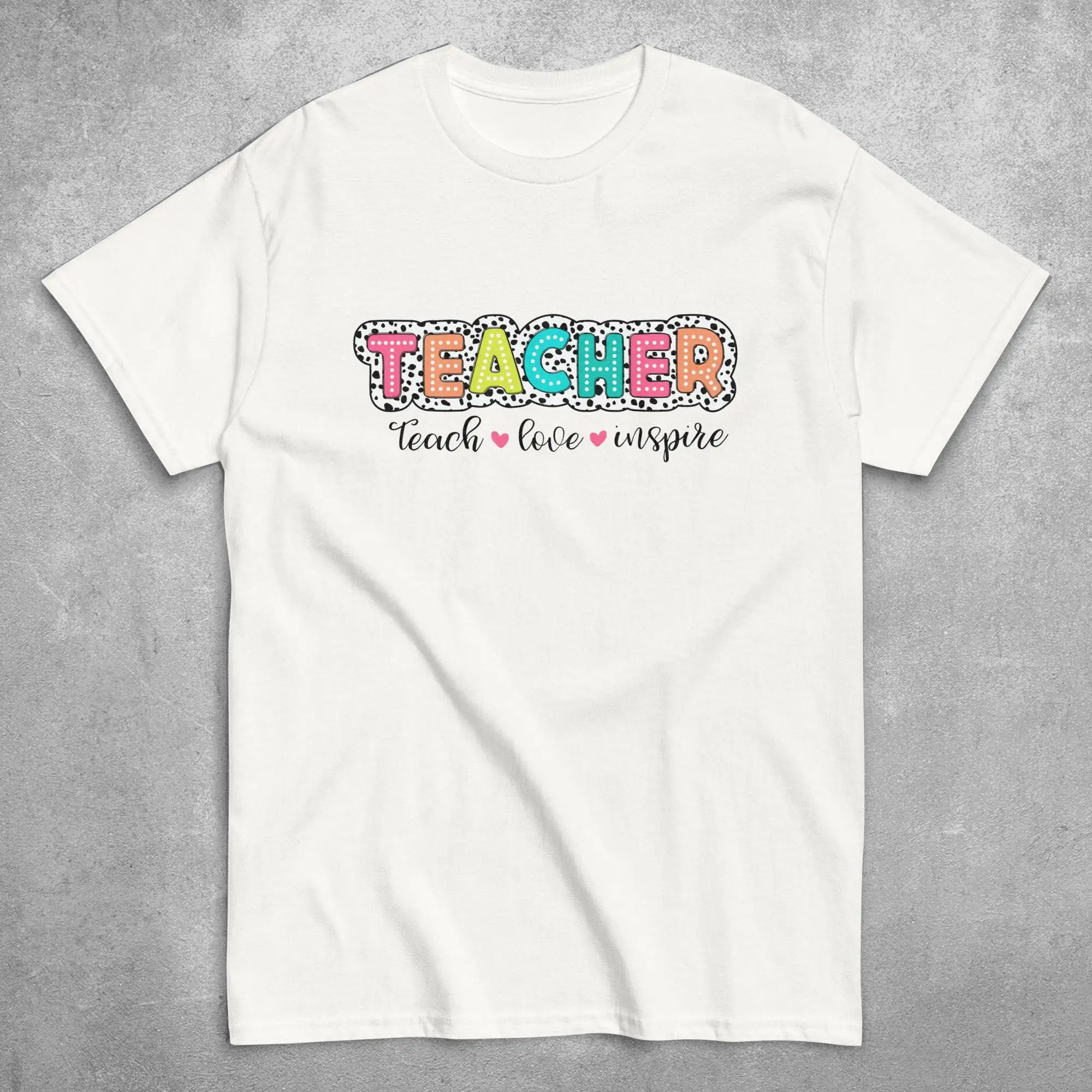 Футболка Teach Love Inspire с далматинским дизайном учительское признание обратно в