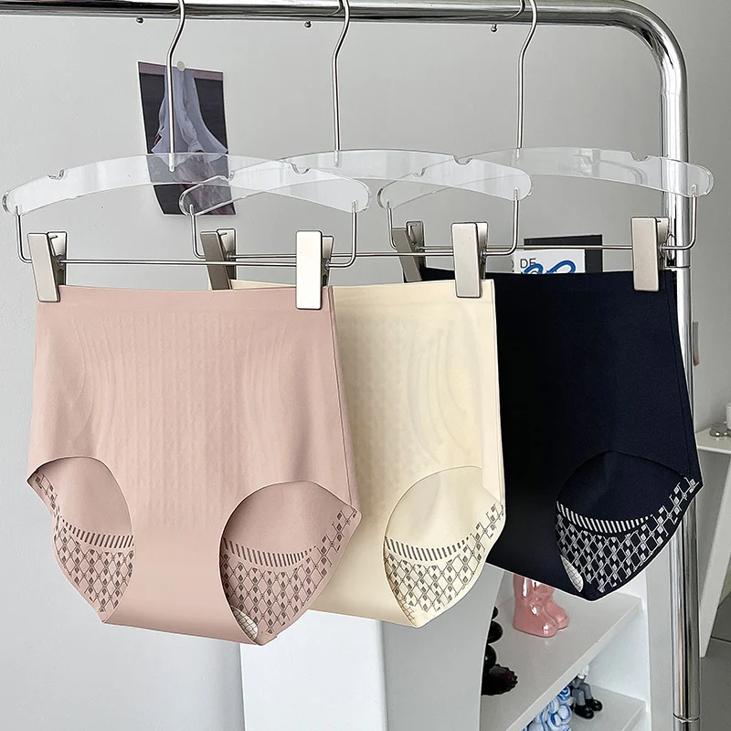 Три комплекта для управления нижним бельем пластмассовым женским рулоном