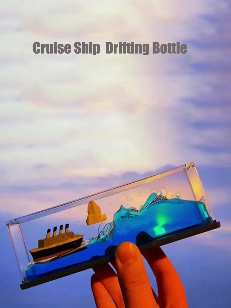 

Titanic Cruise Fluid Hourglass Drift Bottle Boat Ornaments Liquid Ship Table Desk Decoration Decompression Home Decor Toy Gift