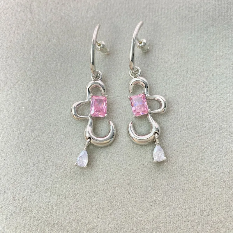 

LONDANY earrings symmetrical crystal flower earrings women niche design sense high-end fairy stud earrings light luxury earrings