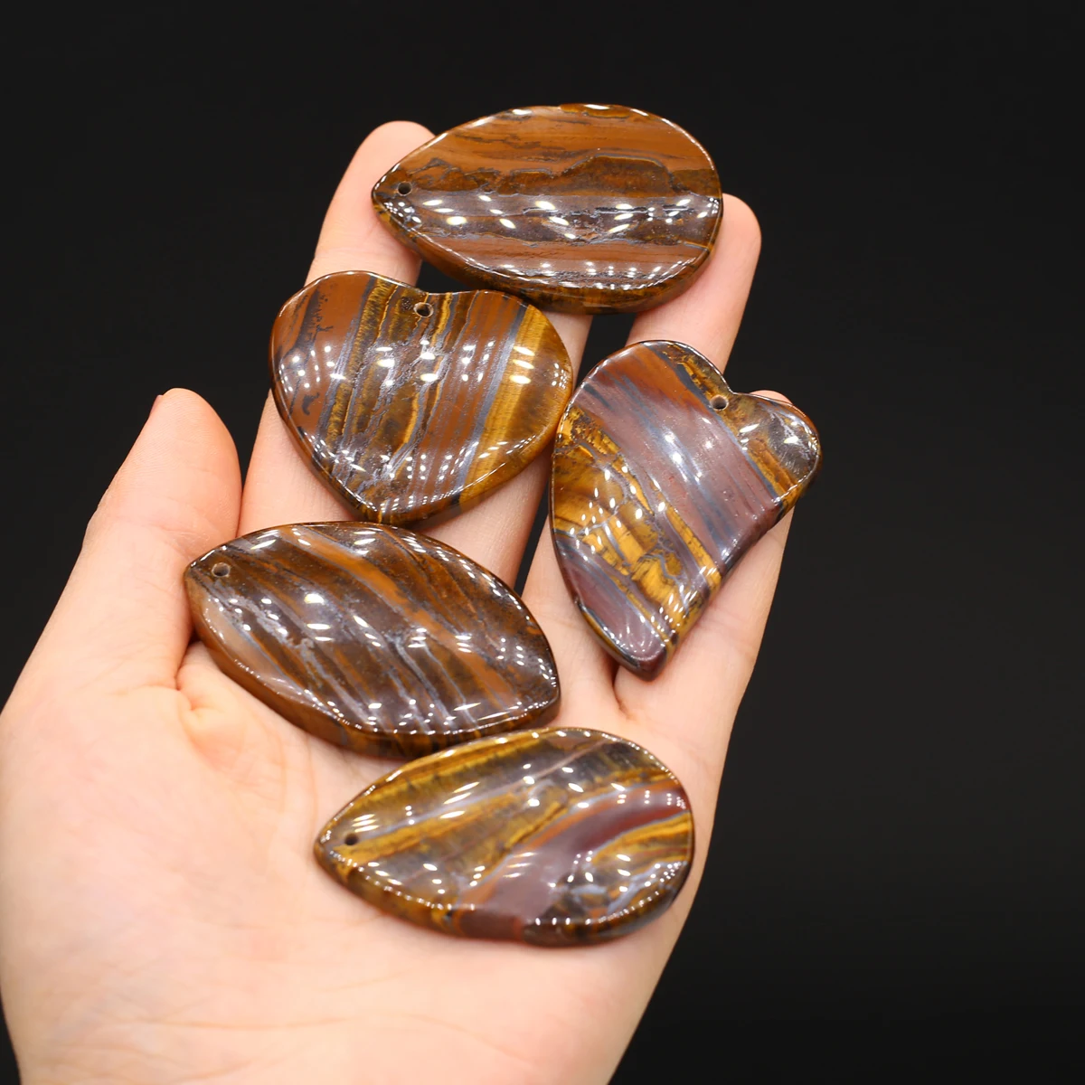 

5pc Natural Tiger Eye Stone Ornaments Heart Water Drop Polished Healing Stone DIY Jewelry Crafts Fish Tank Garden Home Decor