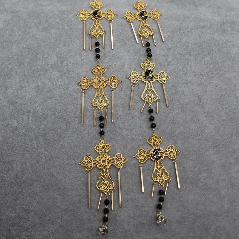 Набор для самостоятельного изготовления из бисера с кисточкой шипами корона